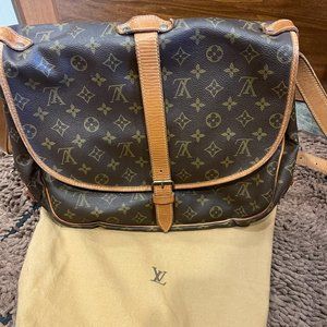 💕Louis Vuitton💕 Saddle bag Women's slant shoulder broadband bag